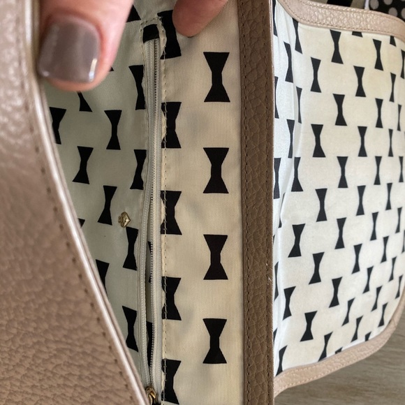 Kate Spade Crossbody - Picture 4 of 4